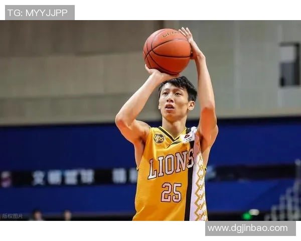 赵岩昊：从青涩新星到篮球场上的耀眼明星之路与成长故事